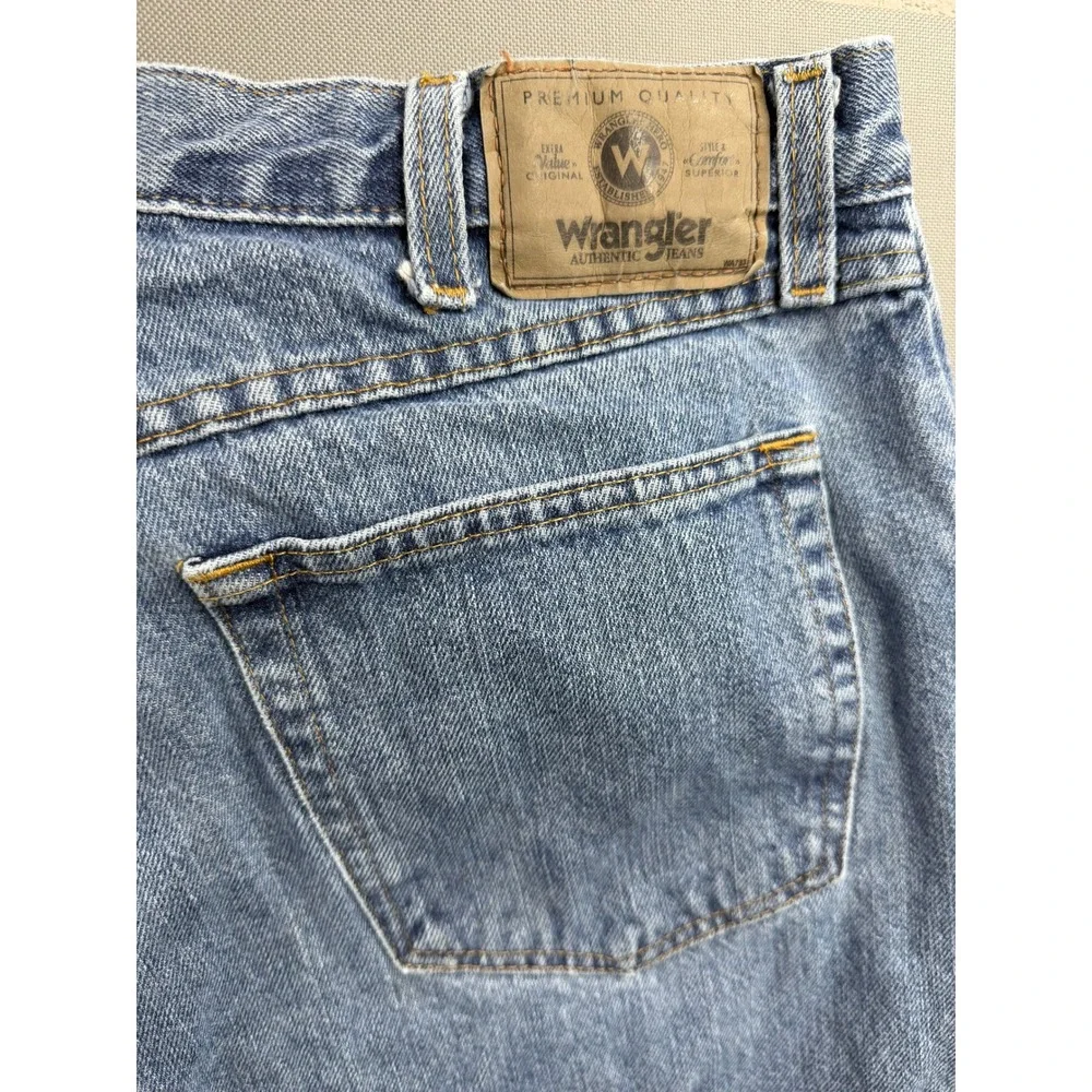 Wrangler Relaxed Fit Jeans Mens‎ Blue Denim 5-Pocket Straight Leg 34x28